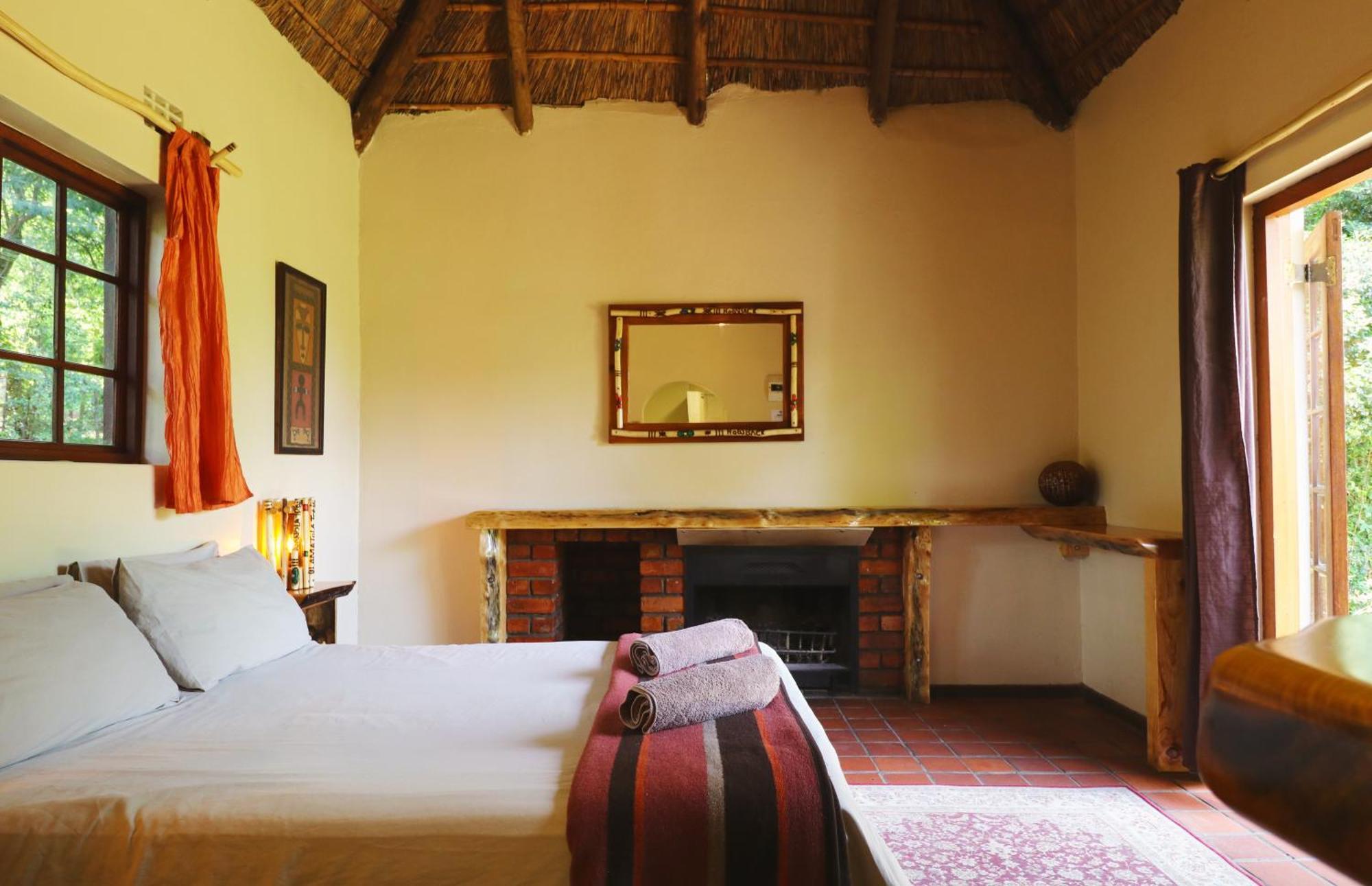 Away With The Fairies Nature Lodge And Backpackers Hogsback Buitenkant foto
