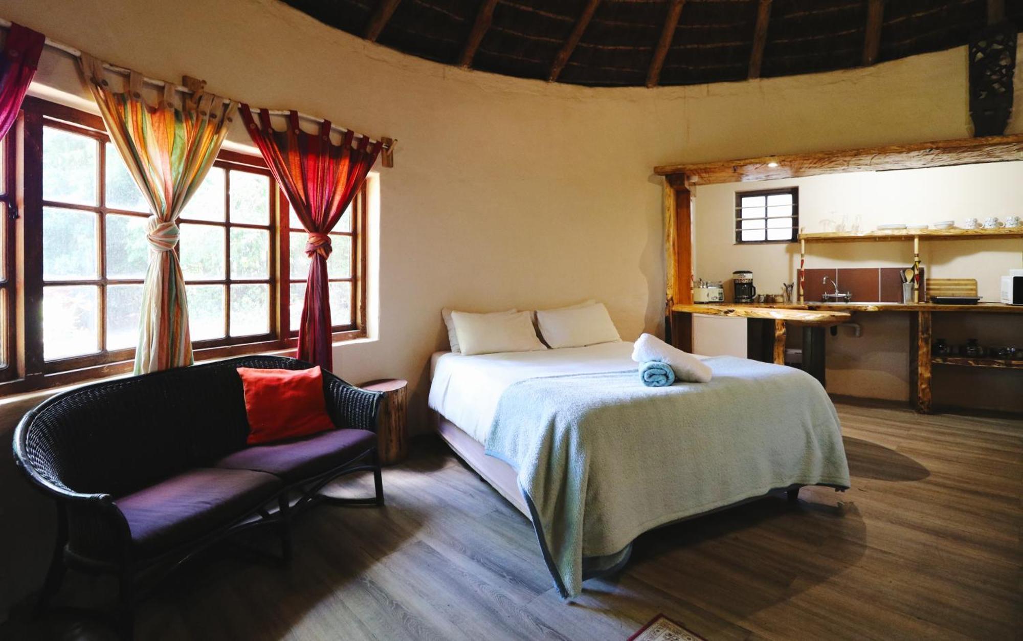 Away With The Fairies Nature Lodge And Backpackers Hogsback Buitenkant foto