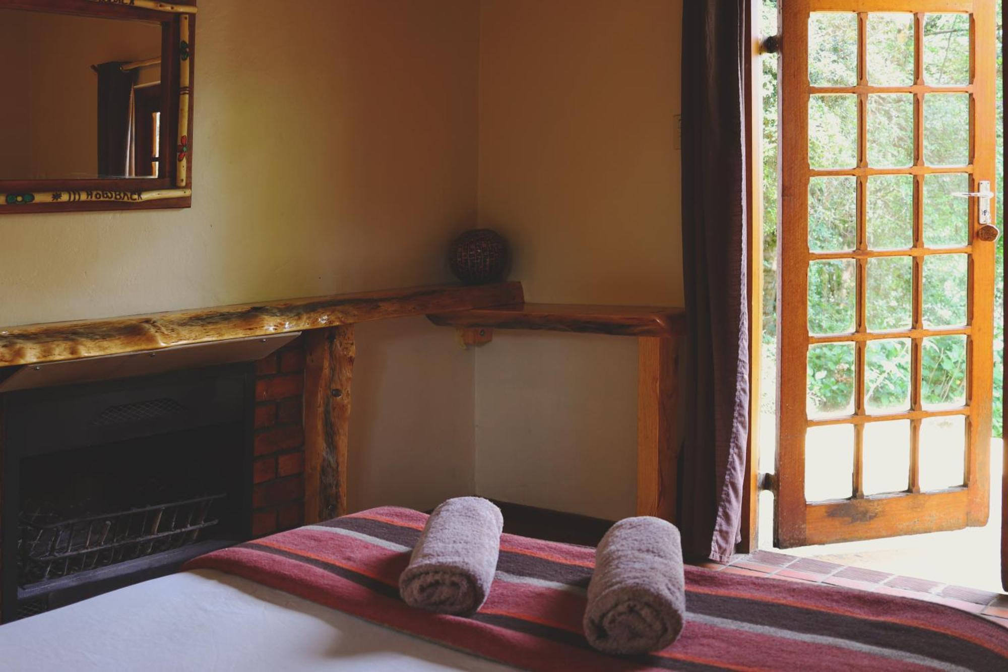 Away With The Fairies Nature Lodge And Backpackers Hogsback Buitenkant foto